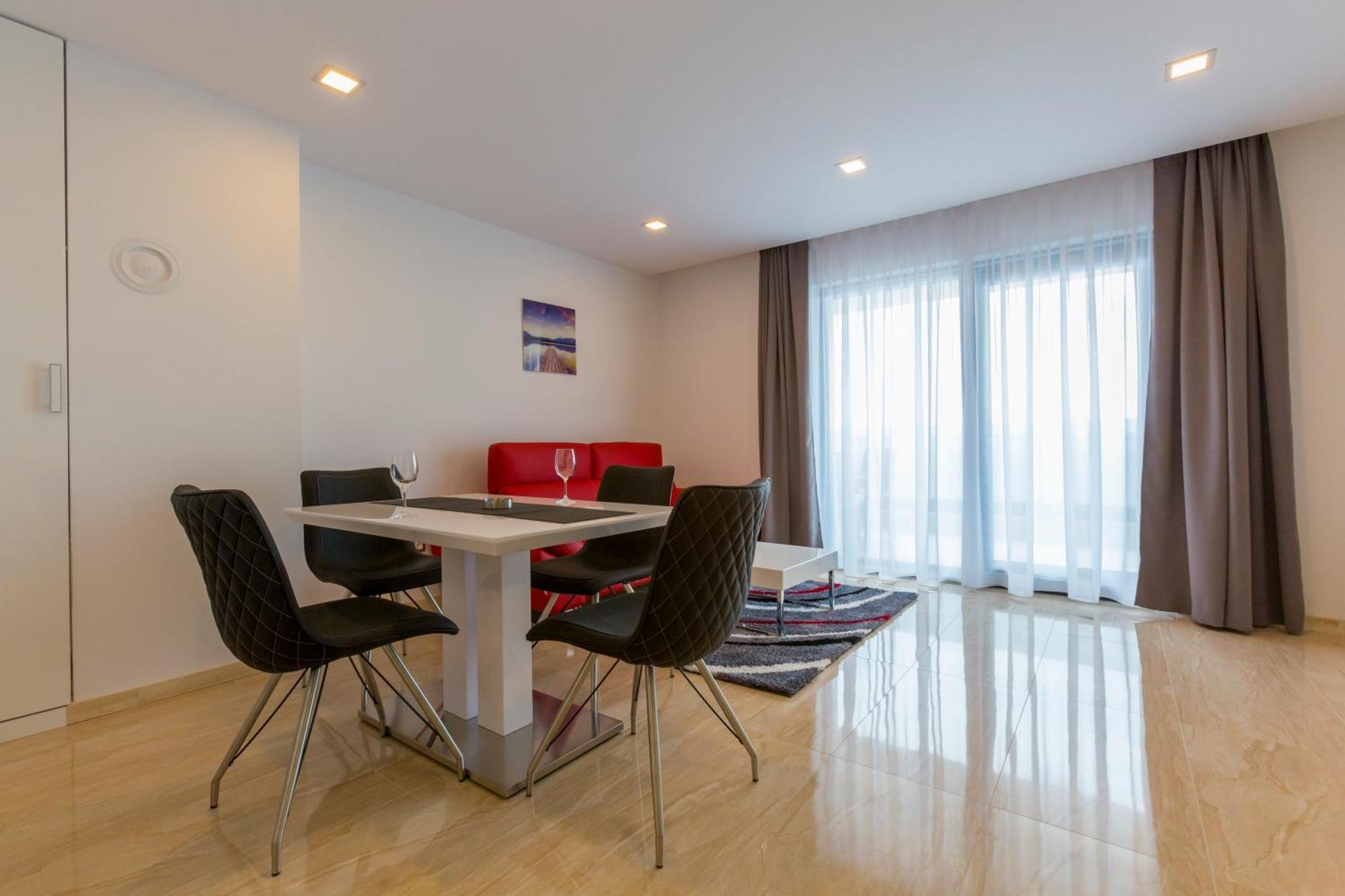 Luxury Aparthotel Makarská Pokoj fotografie